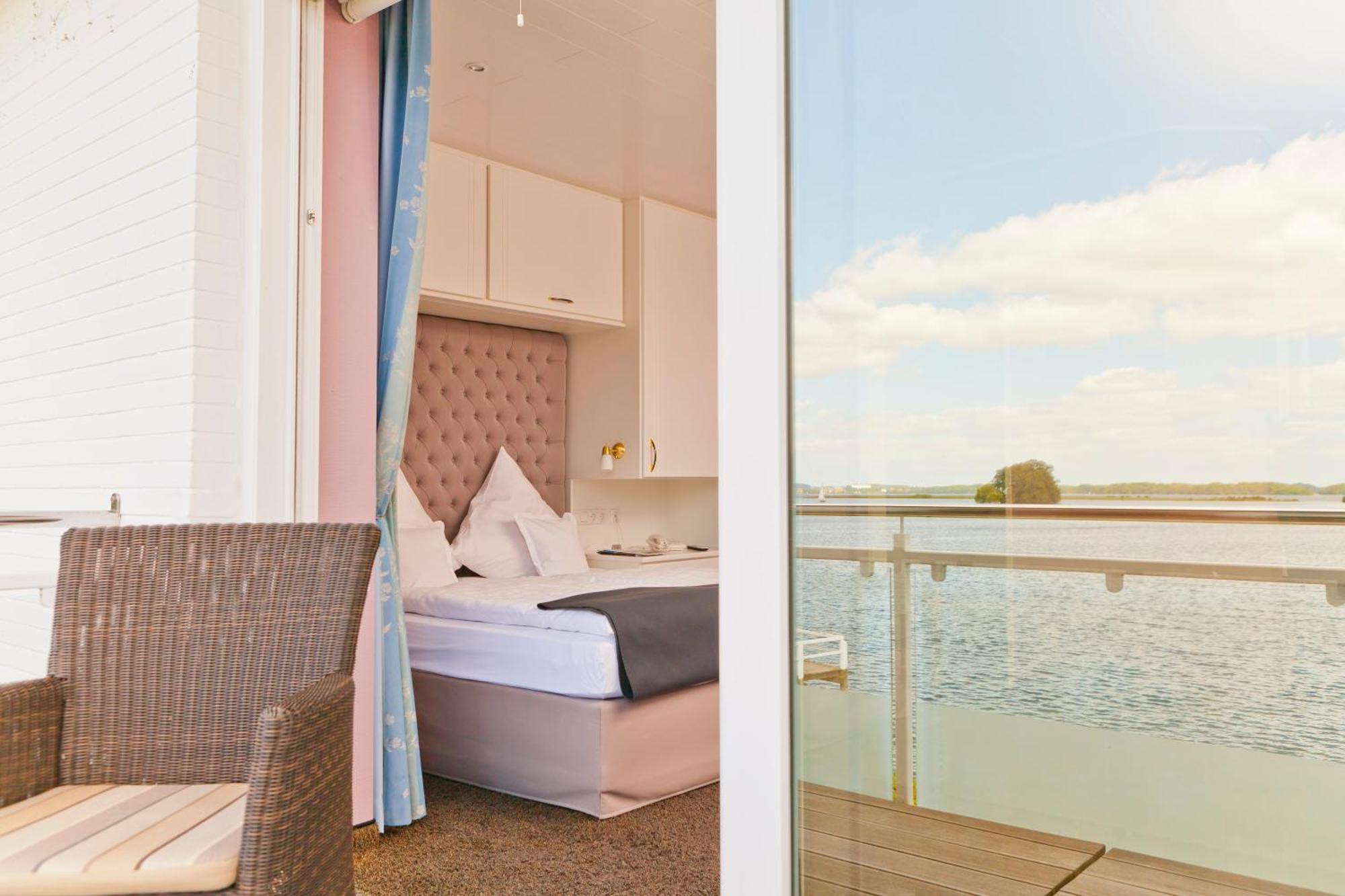 Strauers Hotel Am See Bosau Dış mekan fotoğraf