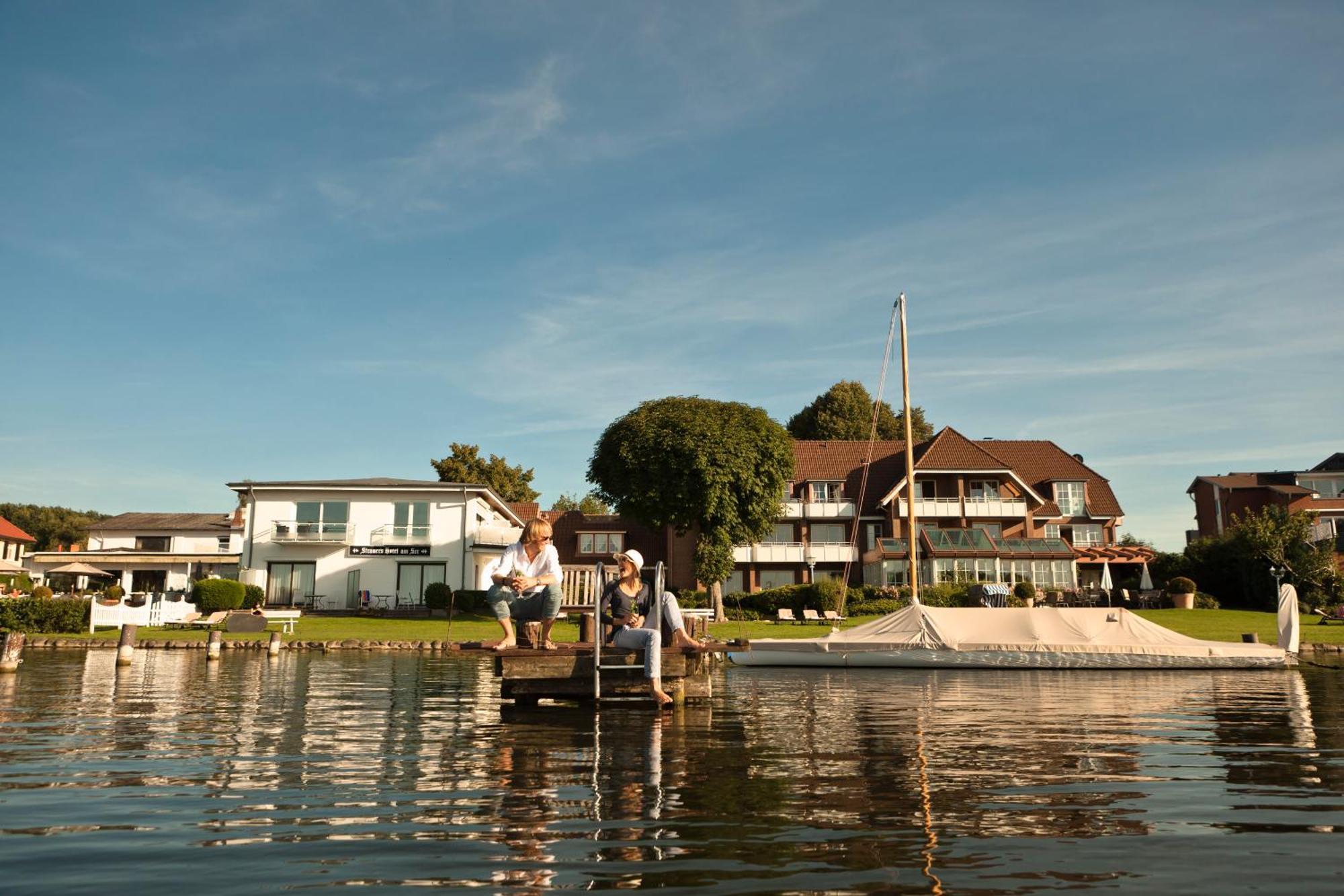 Strauers Hotel Am See Bosau Dış mekan fotoğraf
